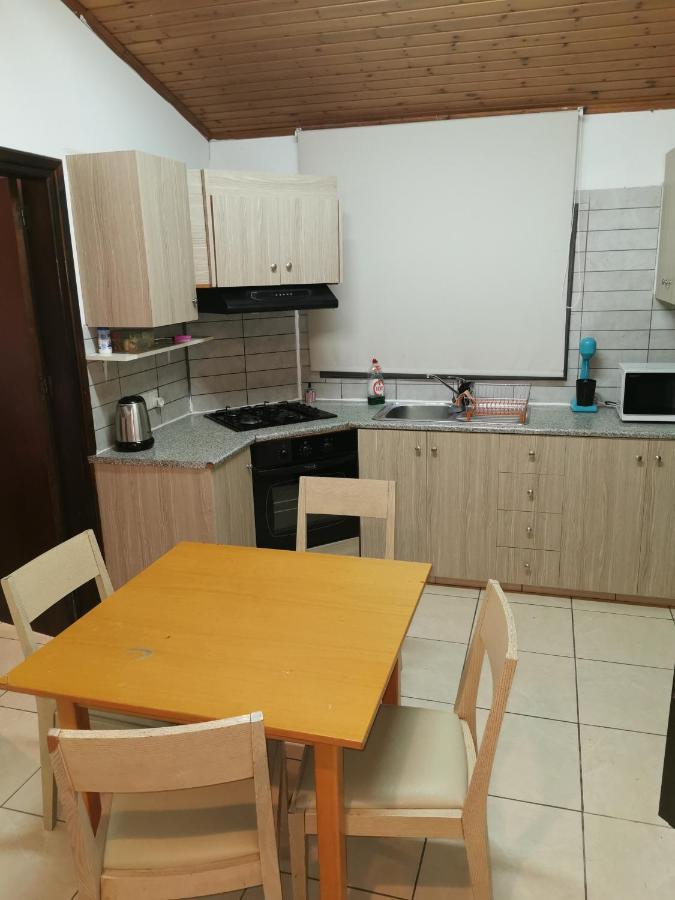 ניקוסיה Strovolos Rooms Studios מראה חיצוני תמונה