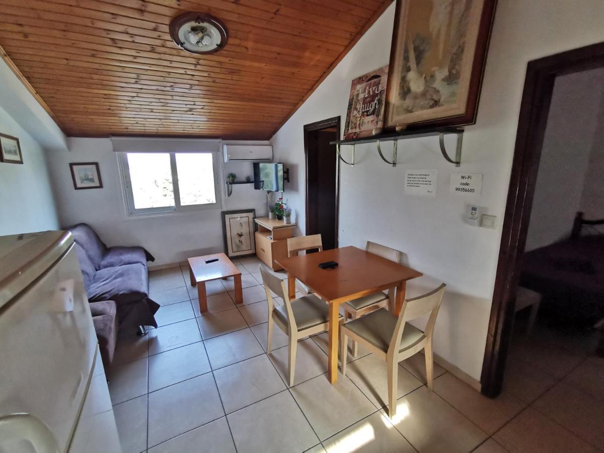 ניקוסיה Strovolos Rooms Studios מראה חיצוני תמונה